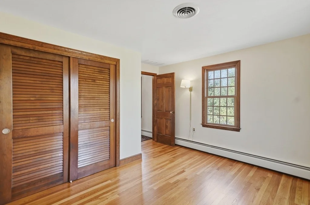 Photo of 21 Greentree Lane