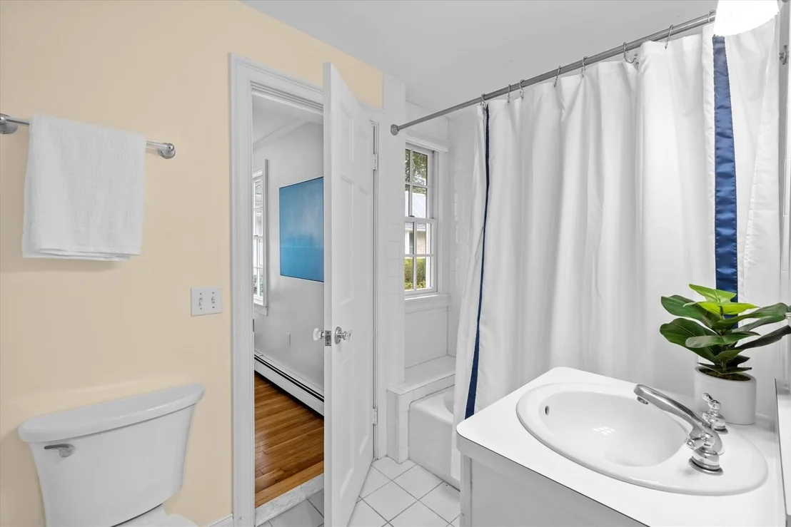 Photo of 34 Sunset Rd