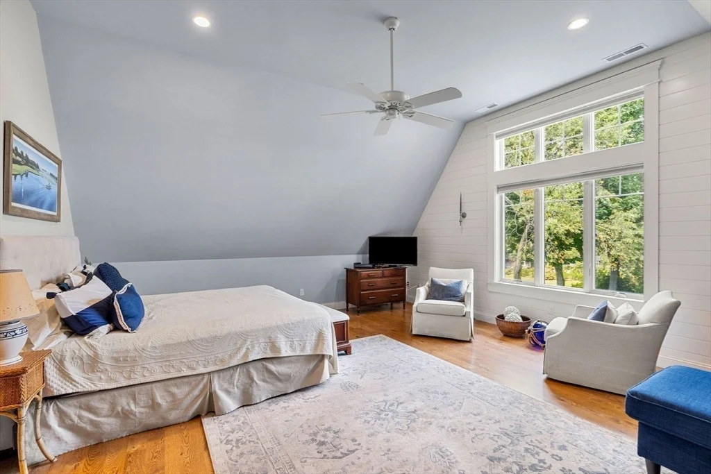 Photo of 2 Riverview Hill