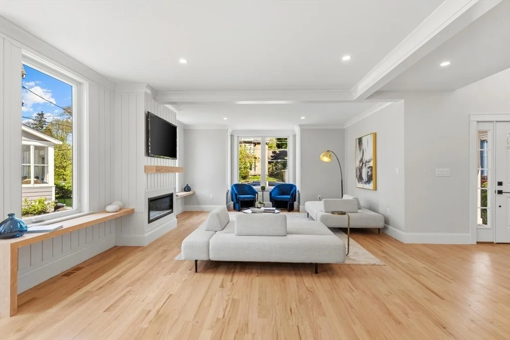 Photo of 27 Lewis Avenue