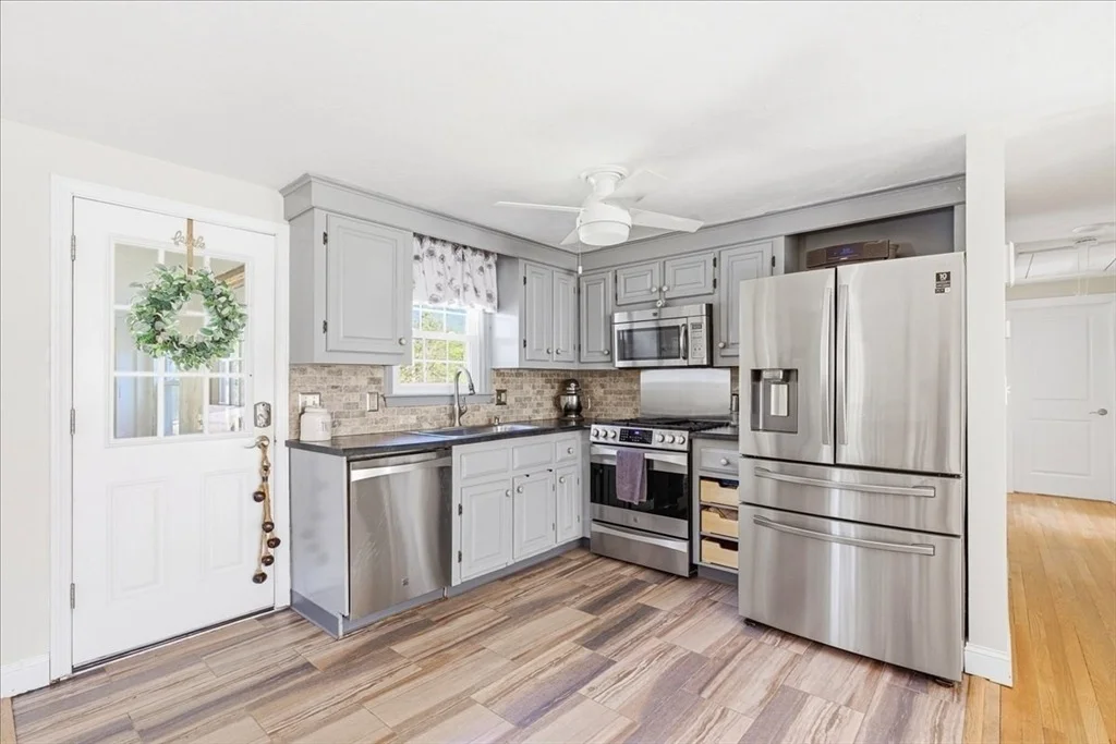 Photo of 53 Colby Dr
