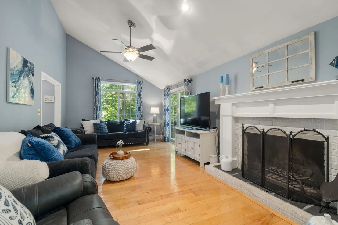 Photo of 20 Wexford Dr