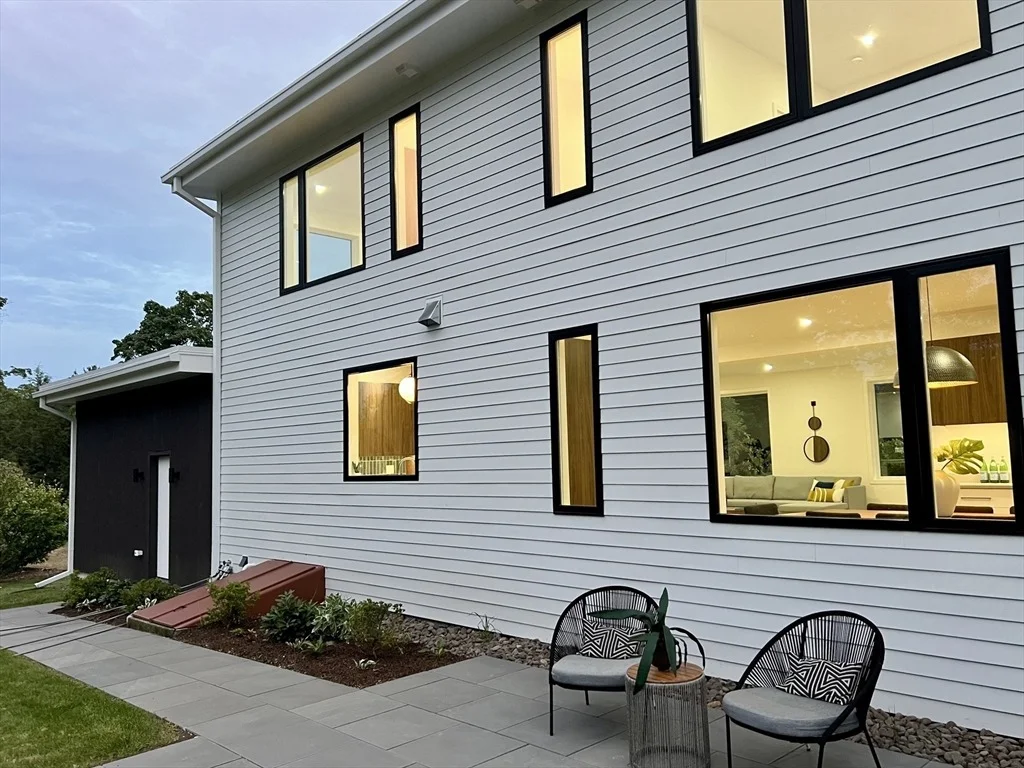 Photo of 23 Deerhaven Rd