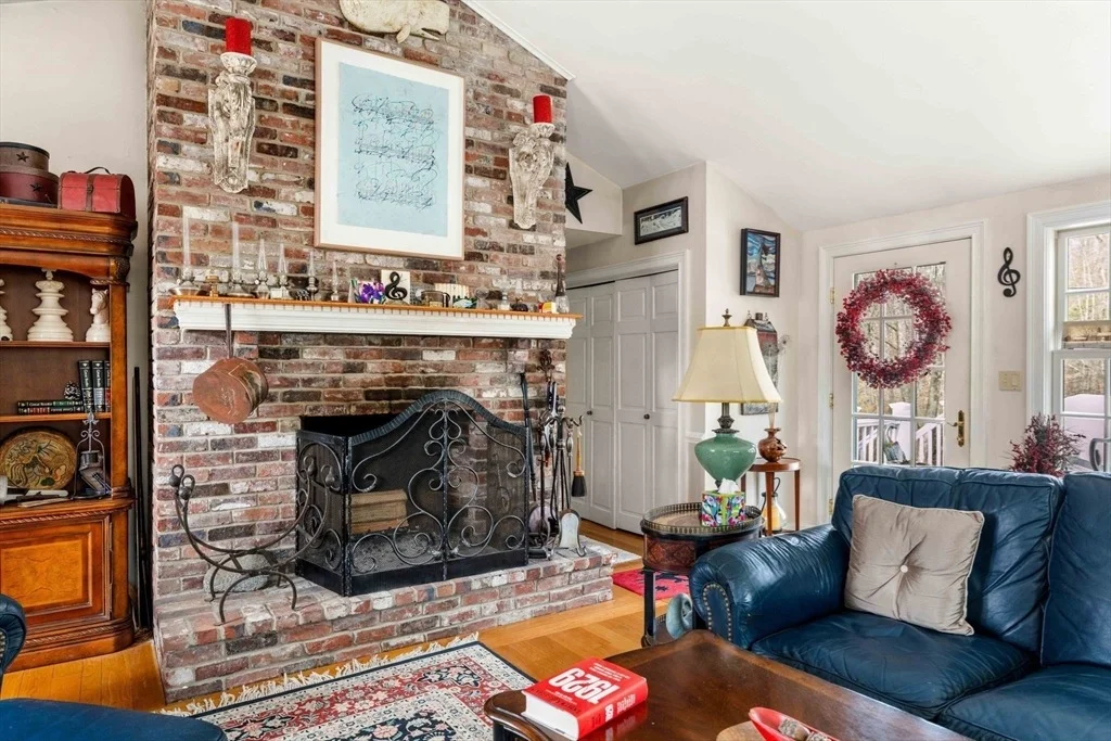 Photo of 12 Inverness Cir