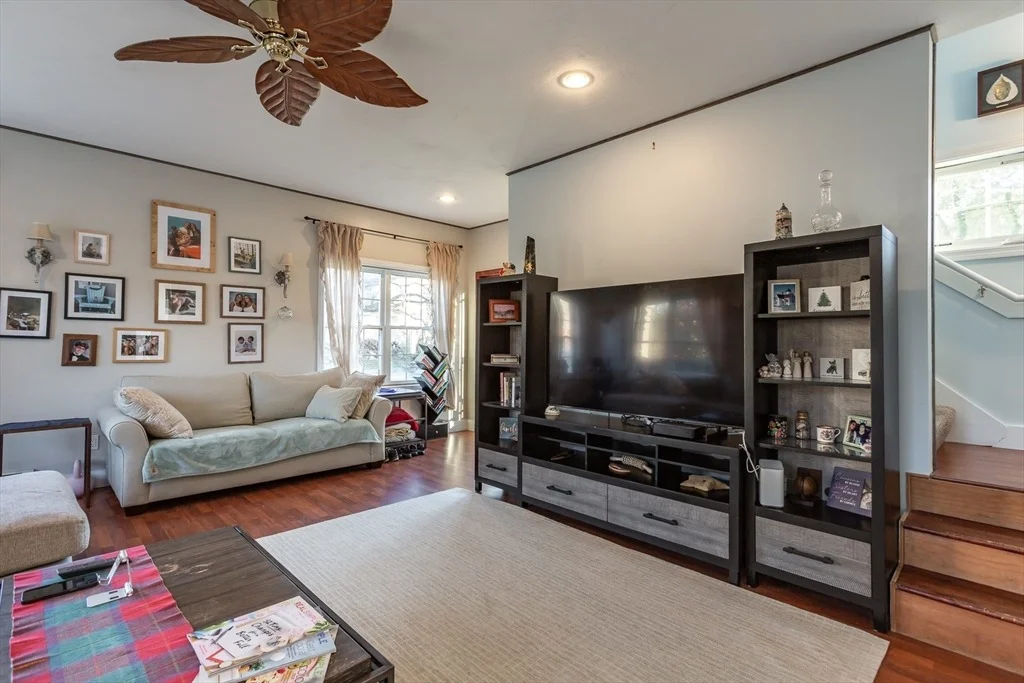 Photo of 39 Veranda Ave