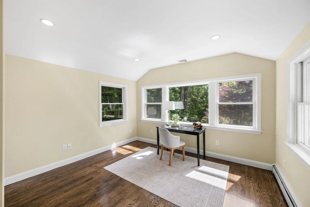 Photo of 30 Meadow Dr