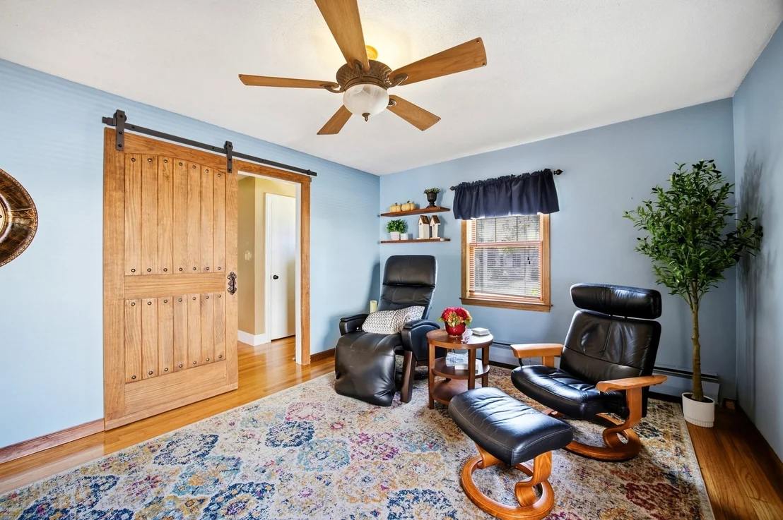Photo of 27 Palmer Ave