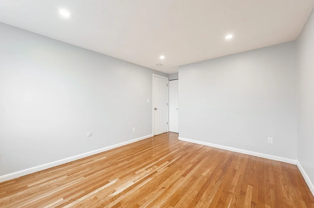 Photo of Unit 31 at 15 Staples Avenue