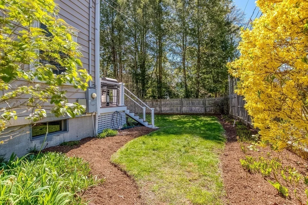 Photo of 180 Walnut St