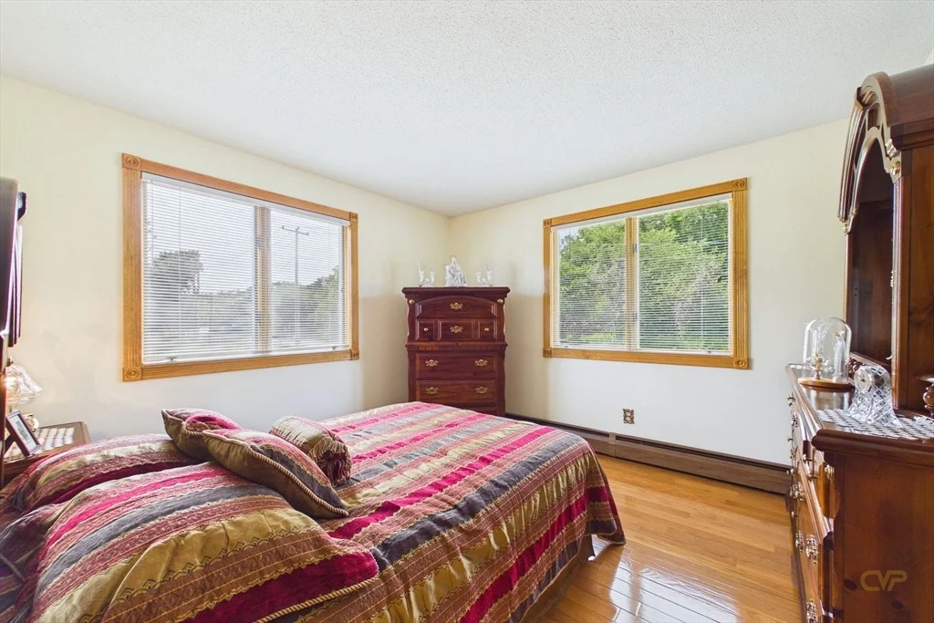 Photo of 38 Cushing Ln