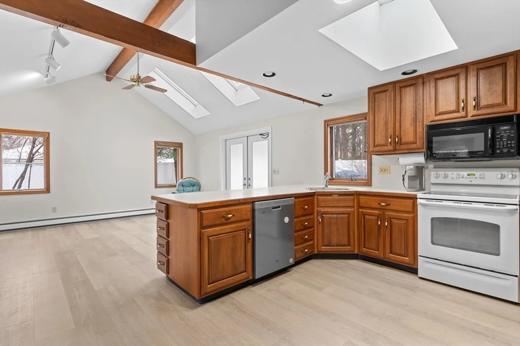 Photo of 25 Dennis Circle