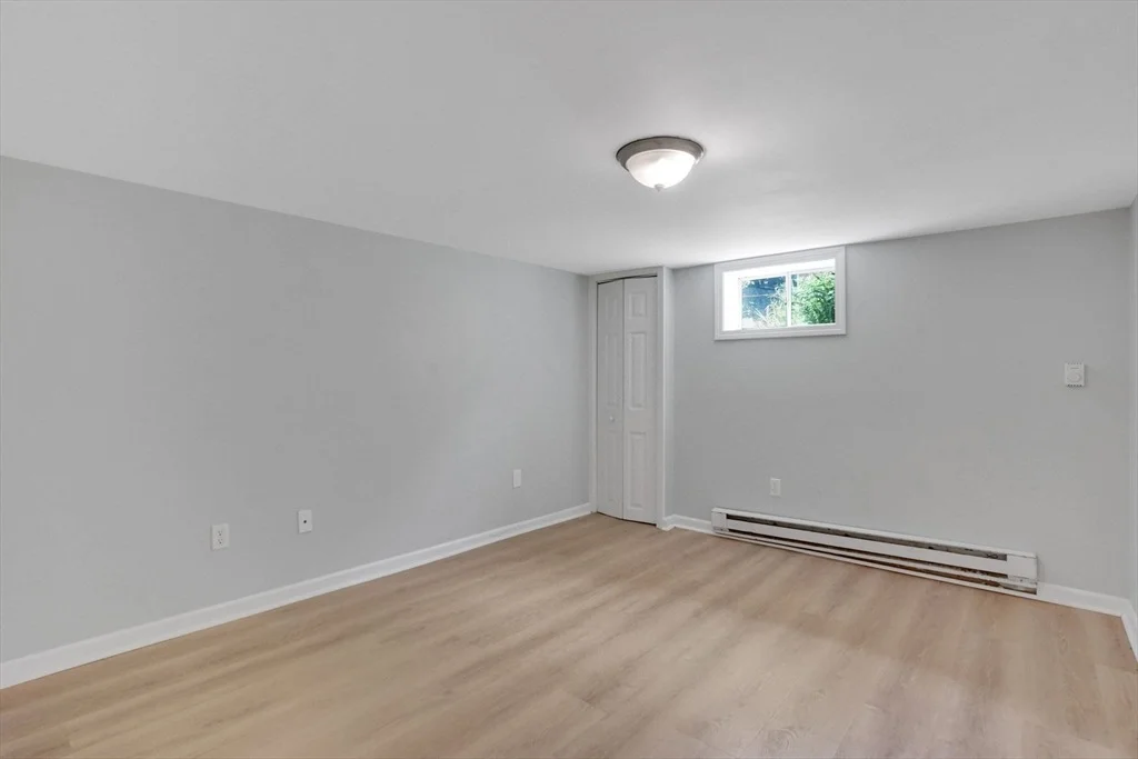 Photo of 250 Old Lyman Rd