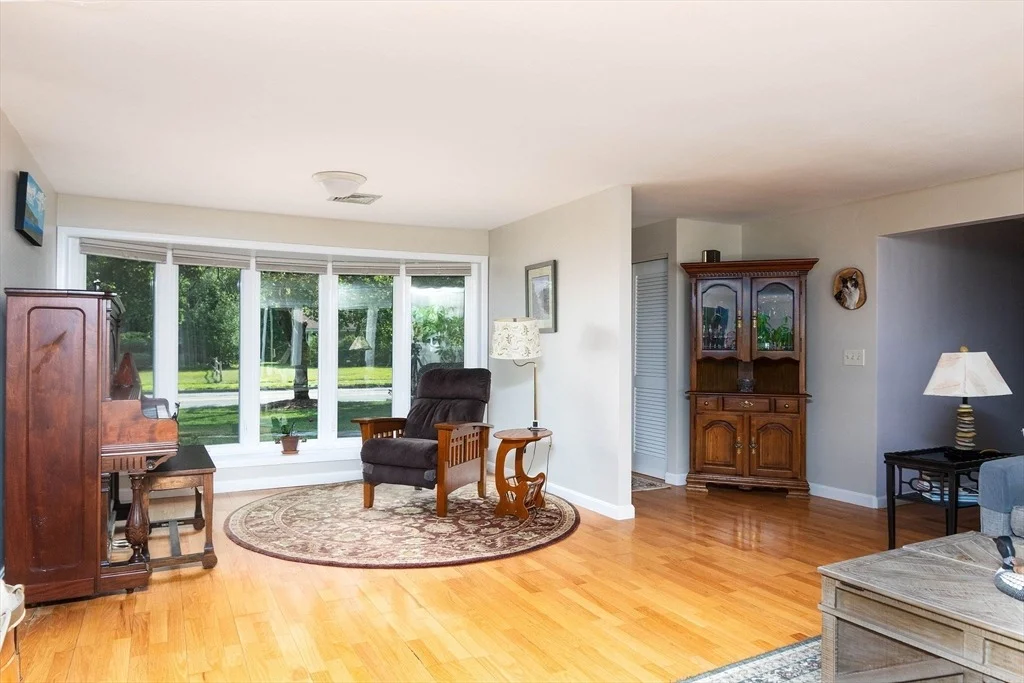 Photo of 49 Barry Rd