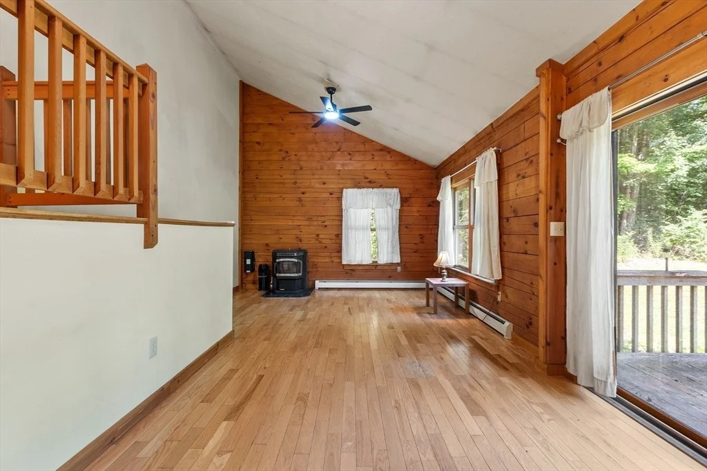Photo of 95 School House Rd
