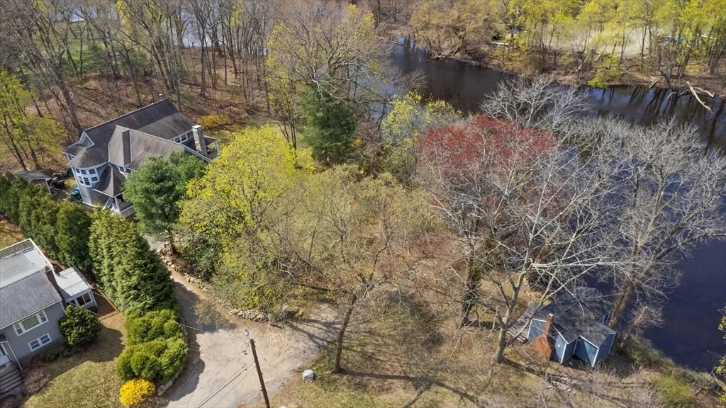 Photo of 28 Boathouse Ln