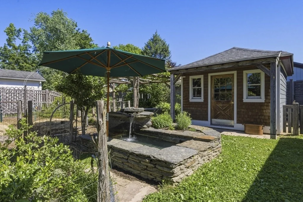 Photo of 35 Rust Avenue