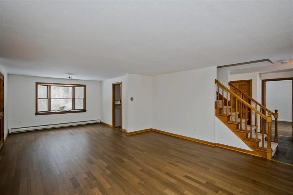 Photo of 94 Amherst Rd