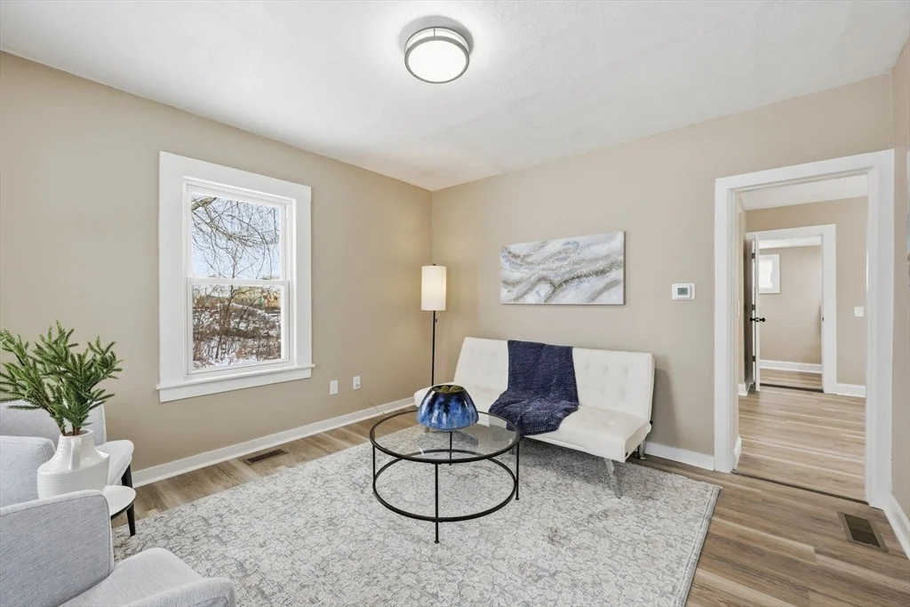 Photo of 29 Lowell Ave