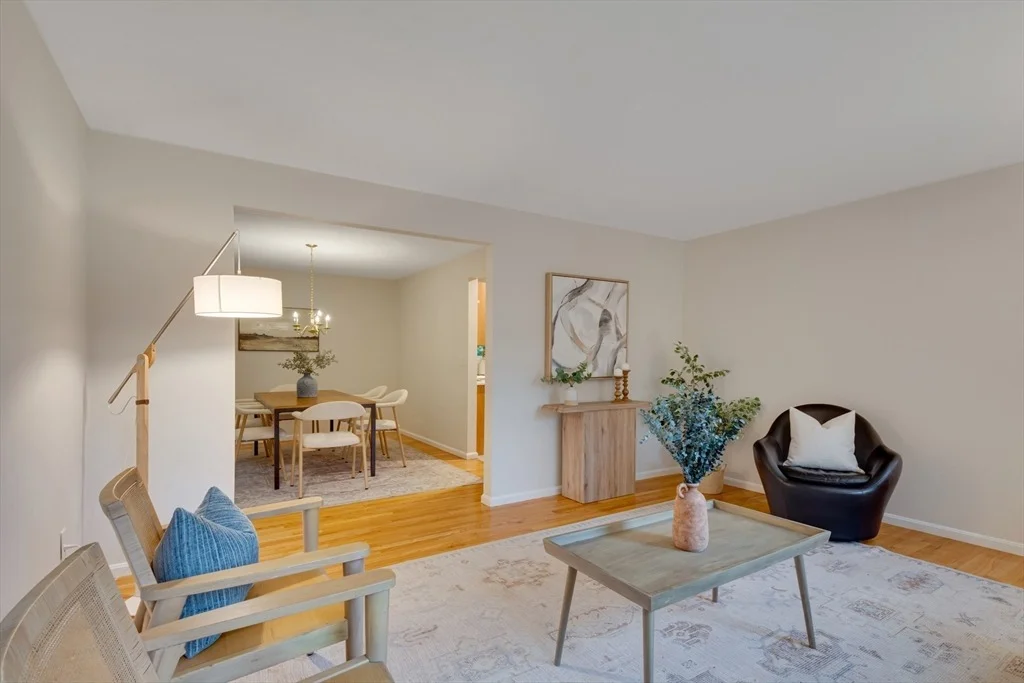 Photo of 11 Williams Cir