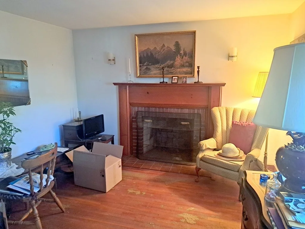 Photo of 7 Nancy Ln