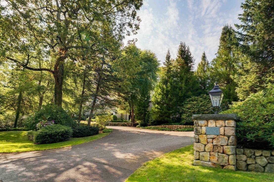 Photo of 200 Cliff Rd