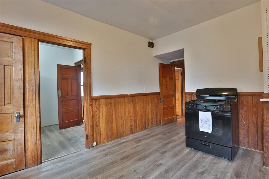 Photo of 4 Trowbridge Rd