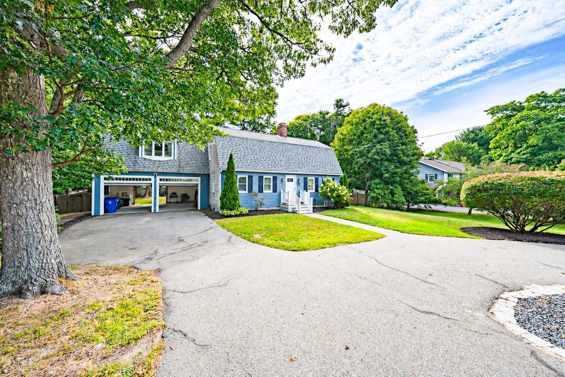 Photo of 451 County Rd