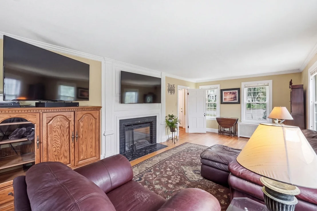 Photo of 153 Lawrence St