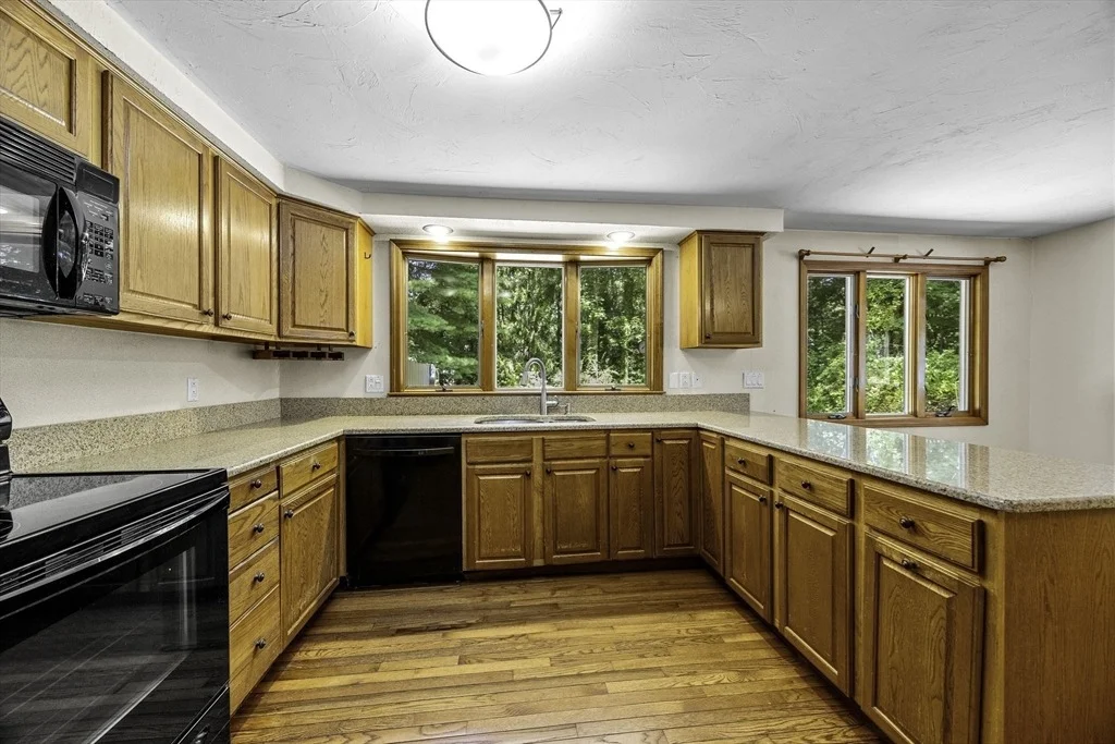 Photo of 5 Carl Gardner Rd