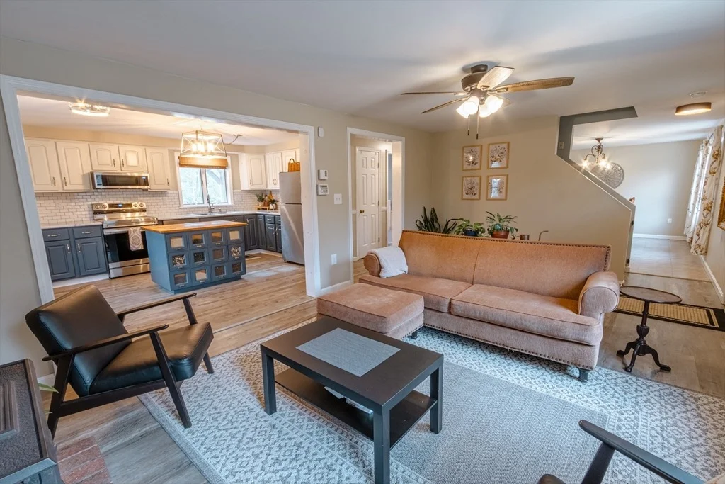 Photo of 49 Cranberry Meadow Rd