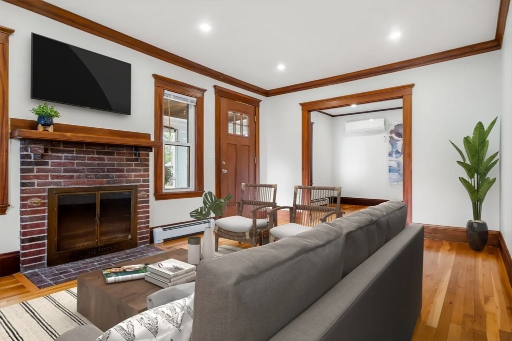 Photo of 24 Vaille Ave