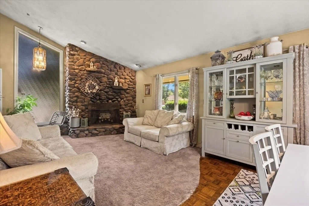 Photo of 11 Longview Rd
