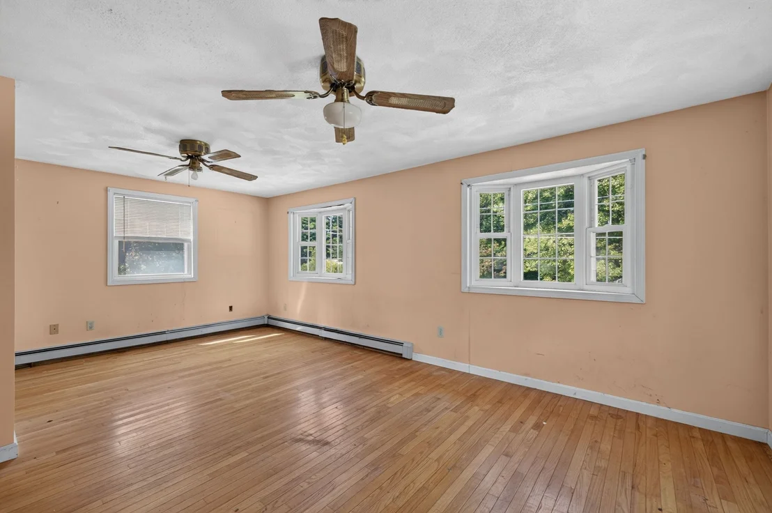 Photo of 17 W Cedar Rd