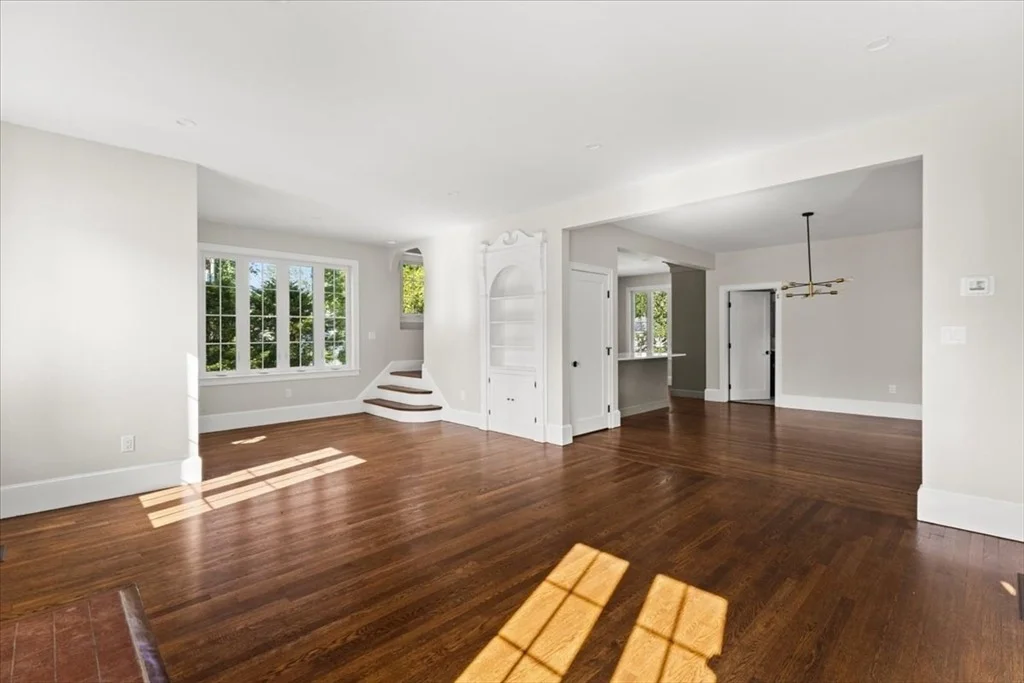 Photo of 8 Chilton Rd