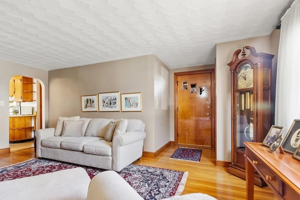 Photo of 14 Meadow Brook Road