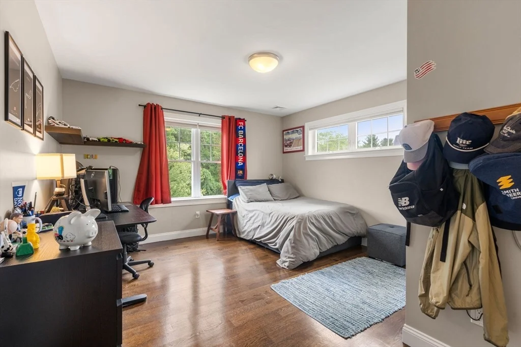 Photo of 53 Thompson Ave