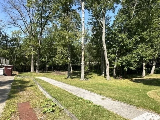 Photo of 27 Lantern Ln