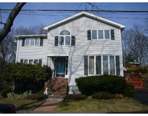 Photo of 68 Commonwealth Road