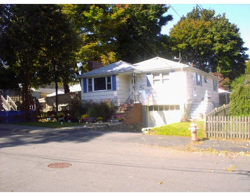 Photo of 10 Thompson Lane