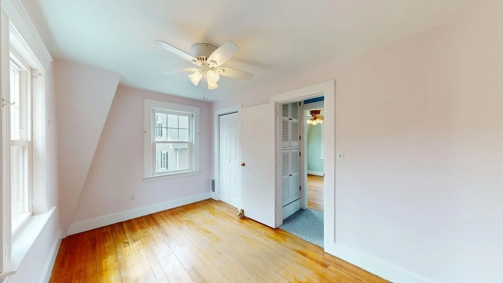 Photo of 233 Florence Ave