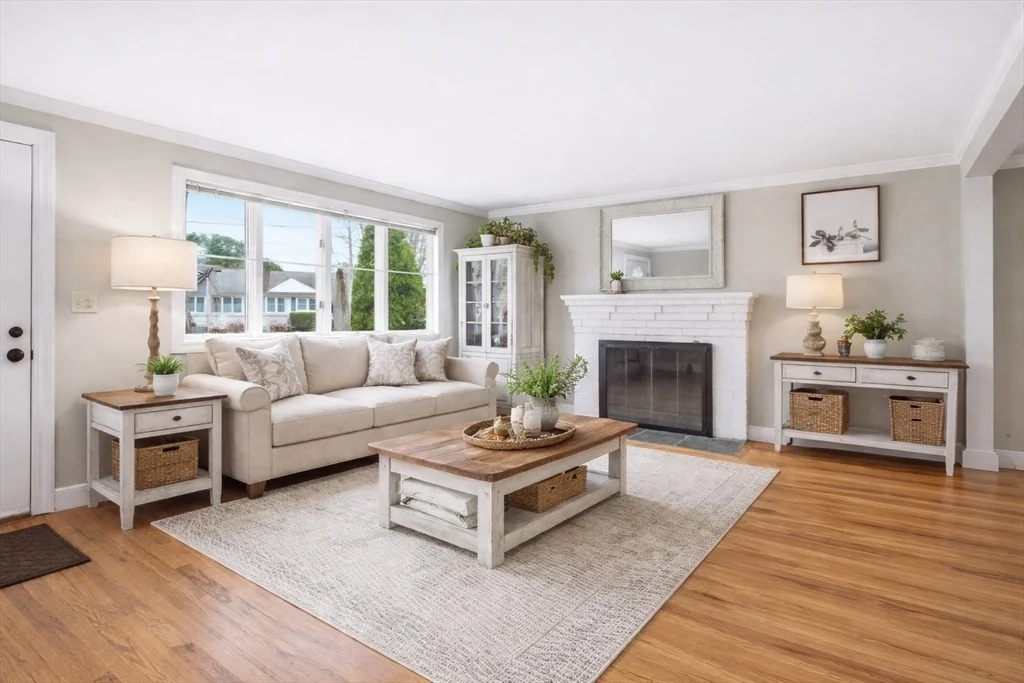 Photo of 223 Edgewater Drive
