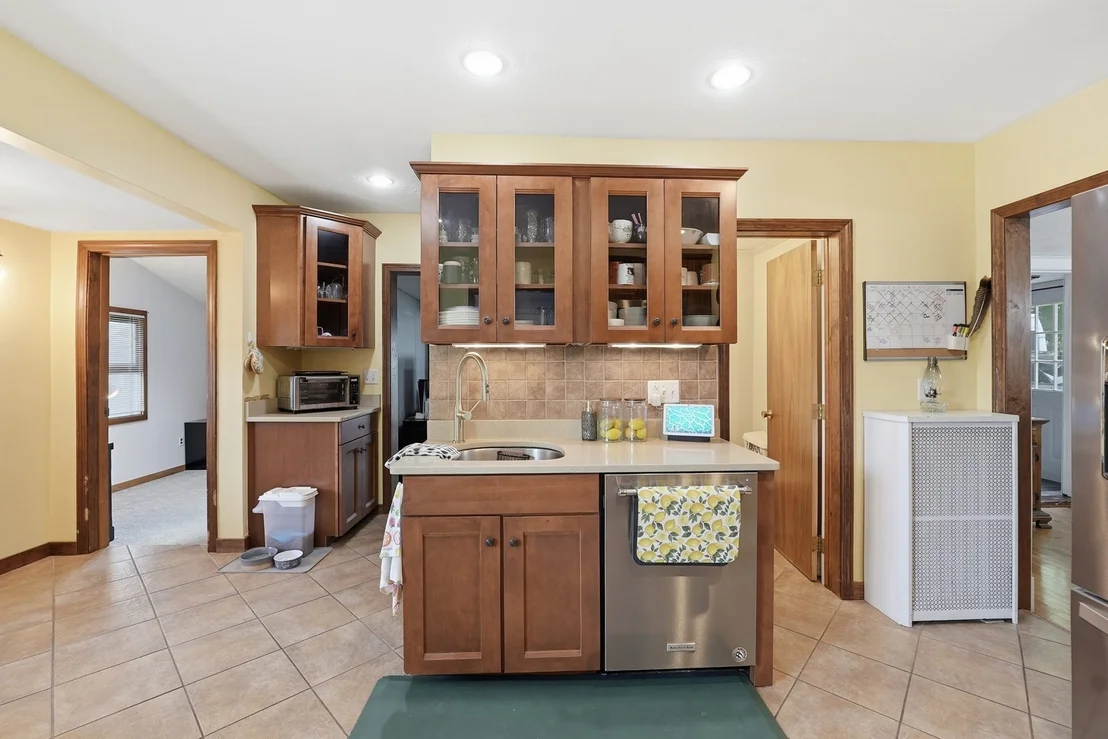 Photo of 31 Wildrose Ave