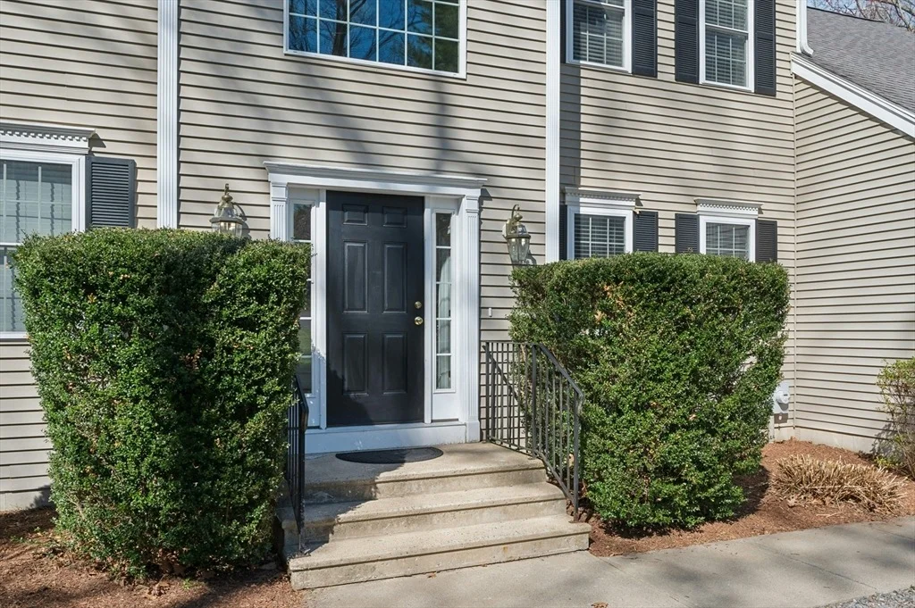 Photo of 320 Lincoln Circle