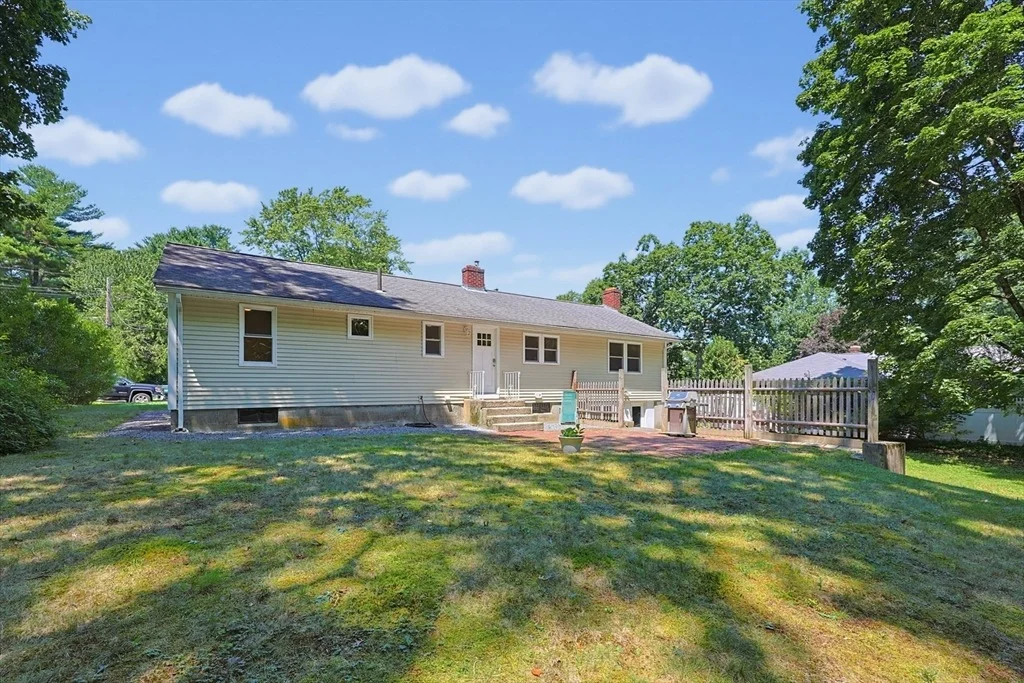Photo of 71 Carpenter Rd
