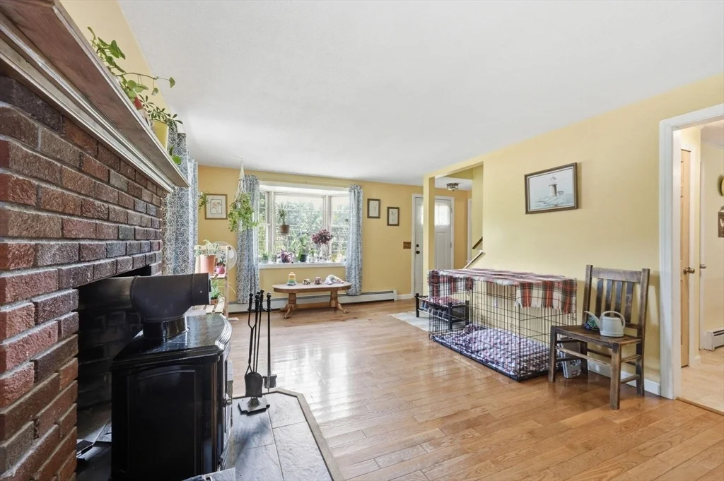 Photo of 75 Blandford Rd