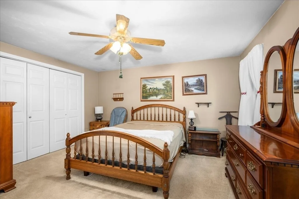 Photo of 11 Riverside Dr