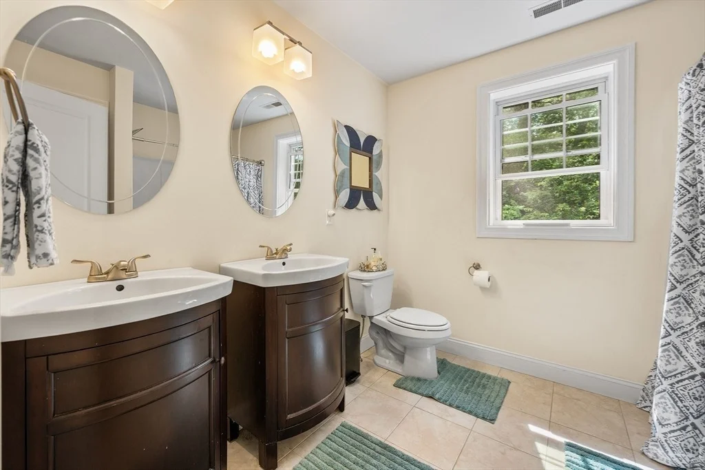 Photo of 169 High Plain Rd