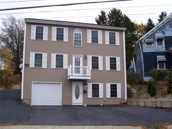 Photo of 1248 Bay Street
