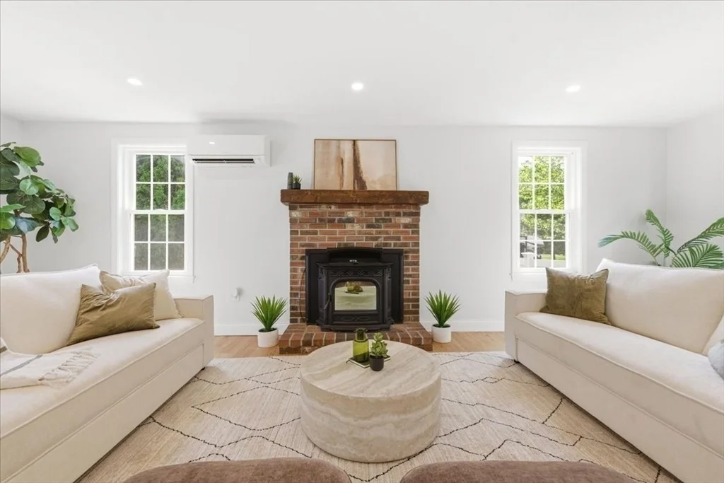 Photo of 8 Eileen Road