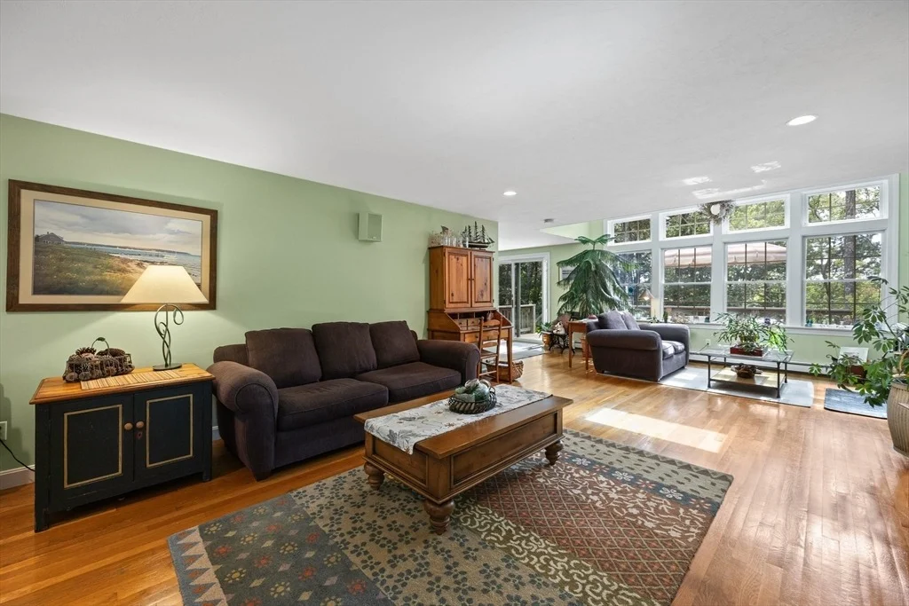 Photo of 298 Cranview Rd